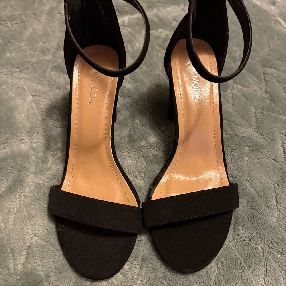 Moda Black Strappy Heels